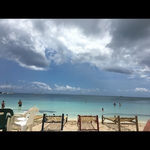 Meet your Posher, Maya